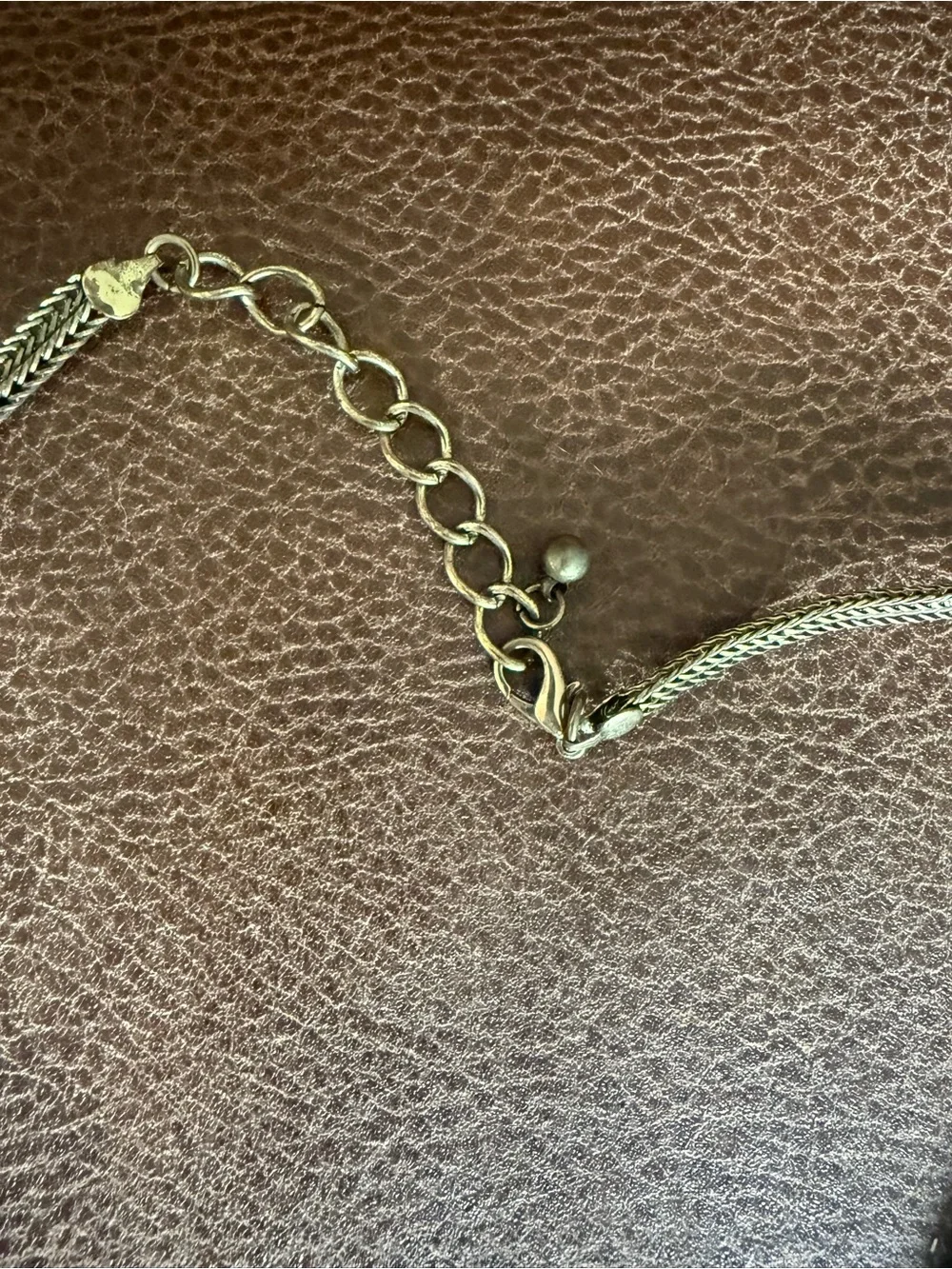 N/A elegant gold